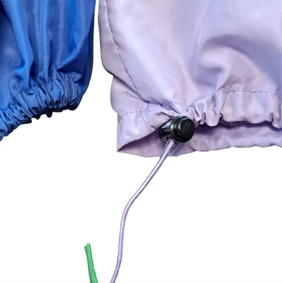 L.L.BEAN WOMEN'S SIZE MEDIUM FRONT ZIPPER SIDE POCKET WINDBREAKER. - Picture 3 of 4